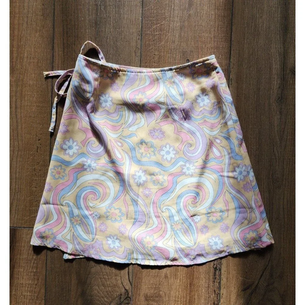 Princess‎ Polly Charlotte Rainbow Mini Skirt Retro Size 0 - Picture 4 of 5